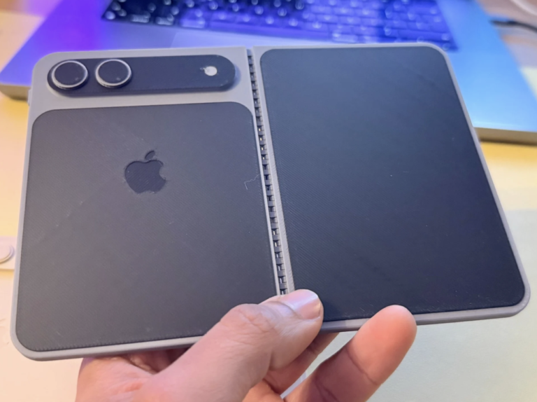 Apple 'tăng sản xuất iPhone gập lên 10 triệu máy'