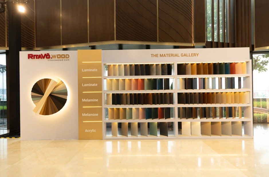 Các sản phẩm của Rita Võ Wood được trưng bày tại sự kiện. Ảnh: Quỳnh Trần