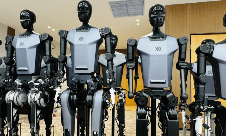 Sản lượng robot hình người Trung Quốc có thể vượt 100.000