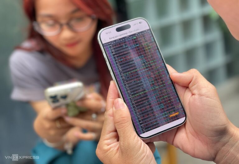 Khi nào khối ngoại ngừng rút vốn khỏi chứng khoán Việt Nam?