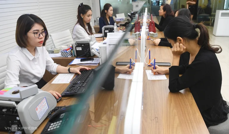 Lãi suất ngân hàng nửa cuối năm sẽ biến động thế nào