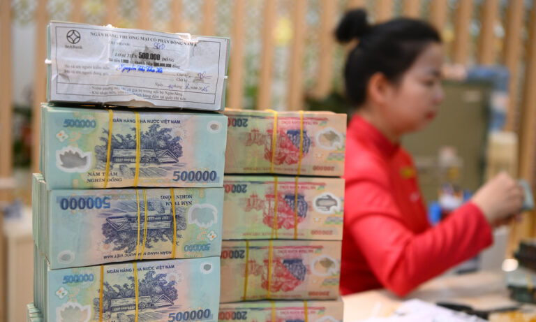 Giải ngân gần 300.000 tỷ đồng vốn đầu tư công sau nửa năm