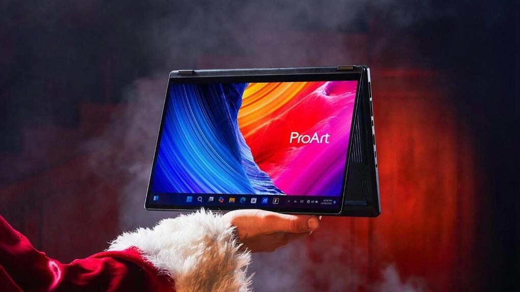 Phiên bản PX 13 có cấu trúc bản lề xoay gập 360 độ. Ảnh: Asus