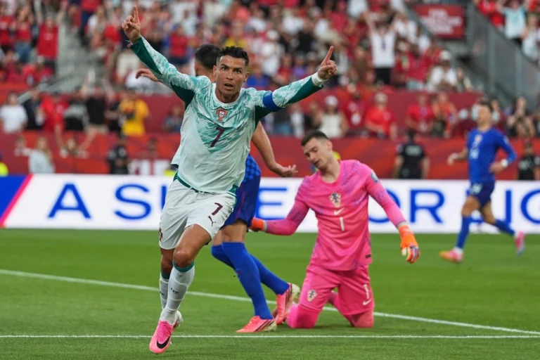 Xác định 6 trận vòng 1/8 World Cup 2026