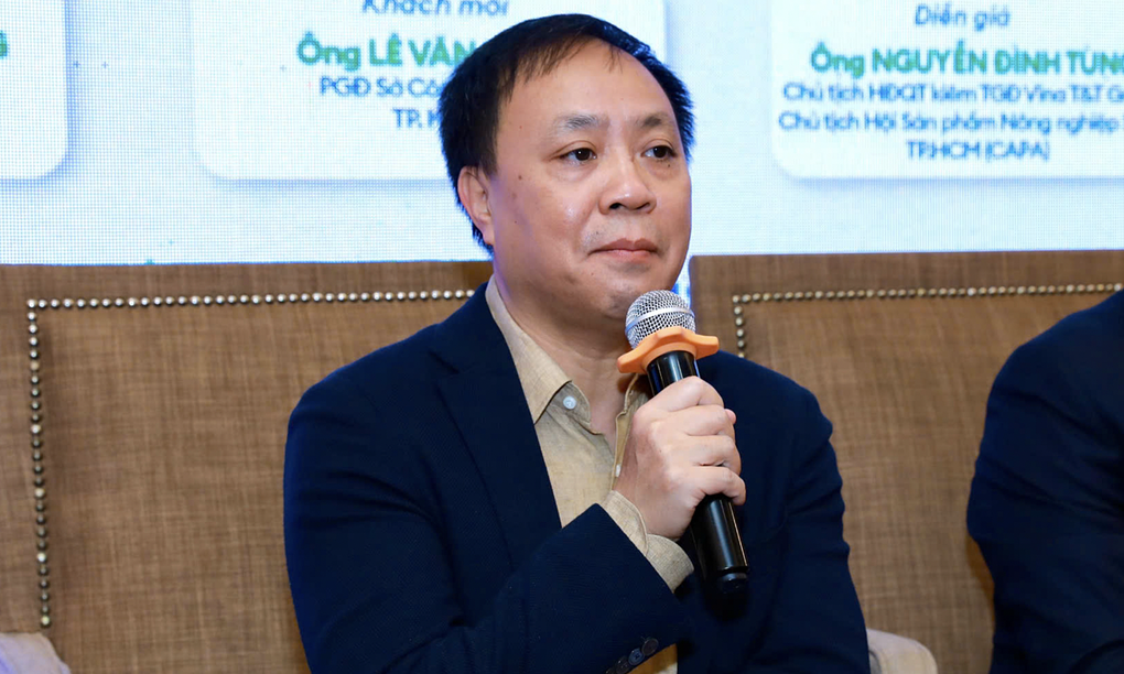 Ông Phan Minh Thông Chủ tịch HĐQT Công ty cổ phần Phúc Sinh chia sẻ tại hội nghị sáng 4/6 ở TP HCM. Ảnh: Hoàng Chương