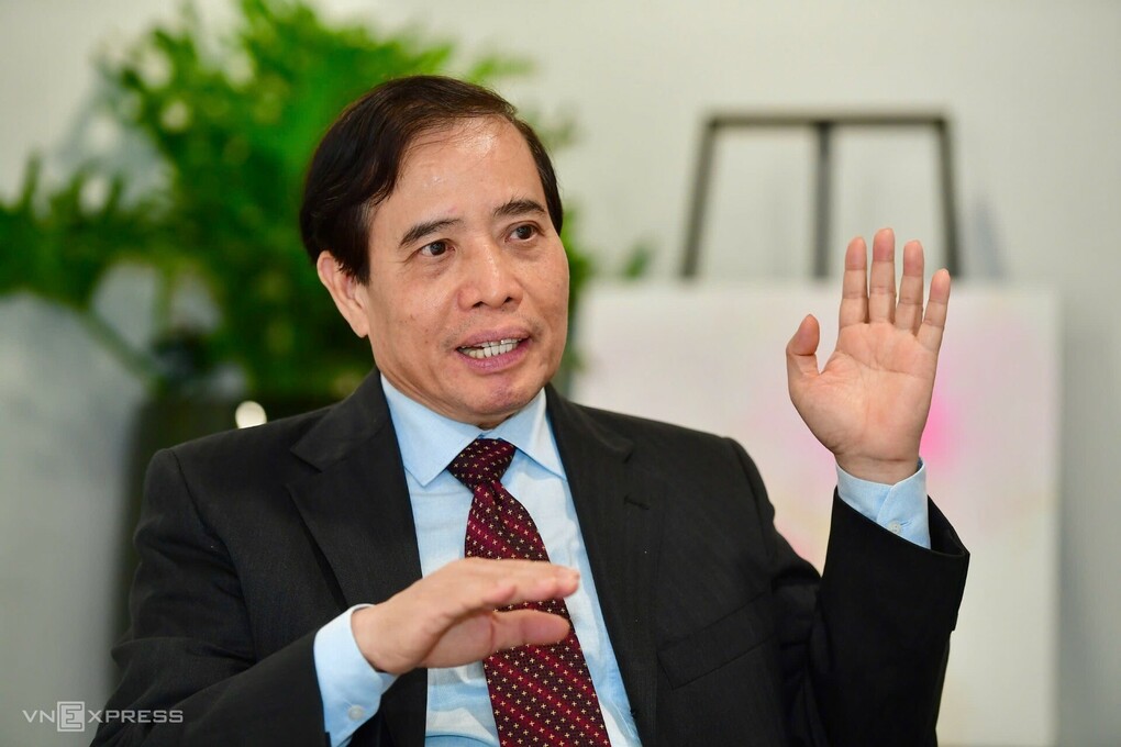 GS.TS Vũ Minh Khương, Trường chính sách công Lý Quang Diệu - Đại học Quốc gia Singapore, tại Diễn đàn Đổi mới sáng tạo toàn cầu - VGIC 2026, ngày 29-30/7 tại TP HCM. Ảnh: Thanh Tùng