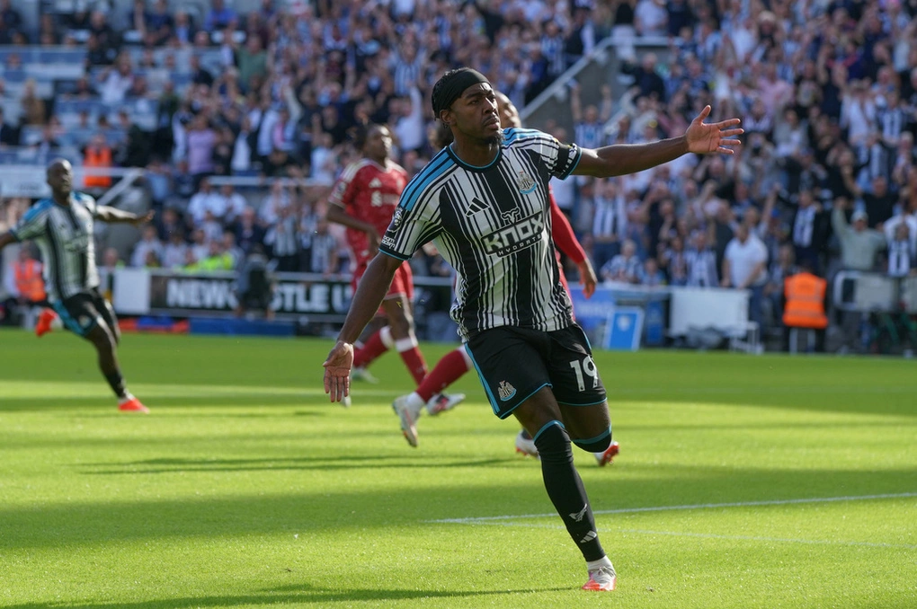 Anthony Elanga mừng bàn mở tỷ số cho Newcastle trong trận đấu với Liverpool tại Ngoại hạng Anh trên sân St James Park, Newcastle, Anh, ngày 23/8/2026. Ảnh: AP