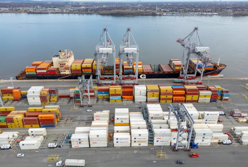 Container tại cảng Montreal ở Quebec (Canada) tháng 4/2025. Ảnh: Reuters