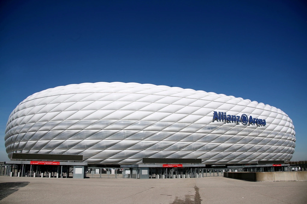 Toàn cảnh bên ngoài Allianz Arena tại Munich, Đức ngày 16/3/2020. Ảnh: Reuters