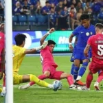 CLB Malaysia bỏ đá luân lưu với Chelsea