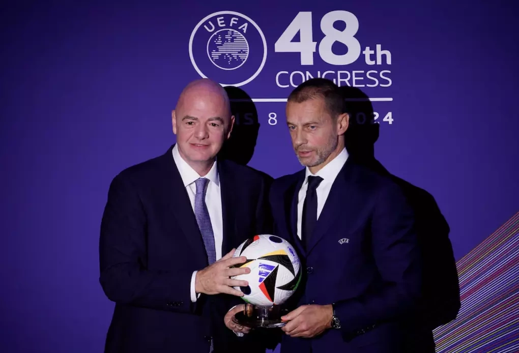 FIFA phản bác chiến dịch 'hạ uy tín' Chủ tịch Infantino