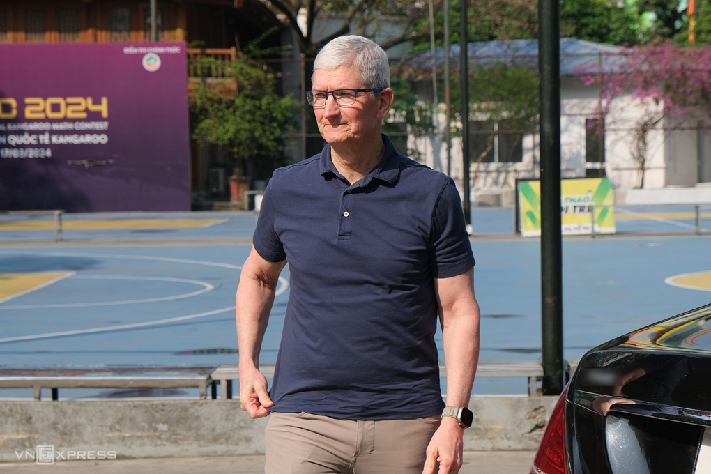 Tim Cook: 'Apple đang gặp trận lũ trăm năm về giá chip nhớ'