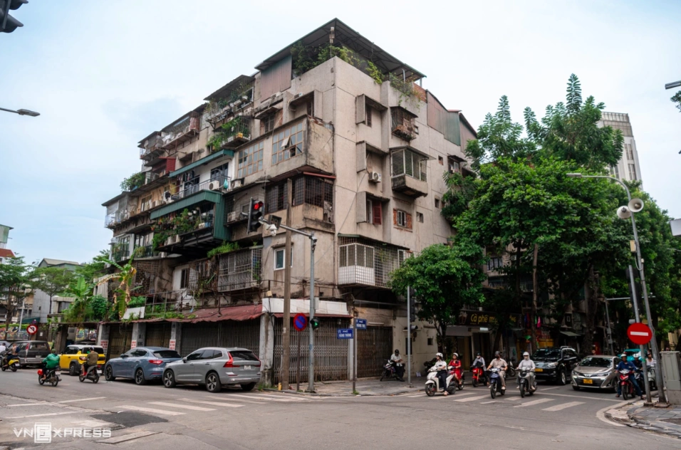 Chung cư cũ tại 162 Trần Quang Khải - 23B Hàng Tre sẽ được chỉnh trang cải tạo thành công trình điểm nhấn trên tuyến phố. Ảnh: Thế Bằng