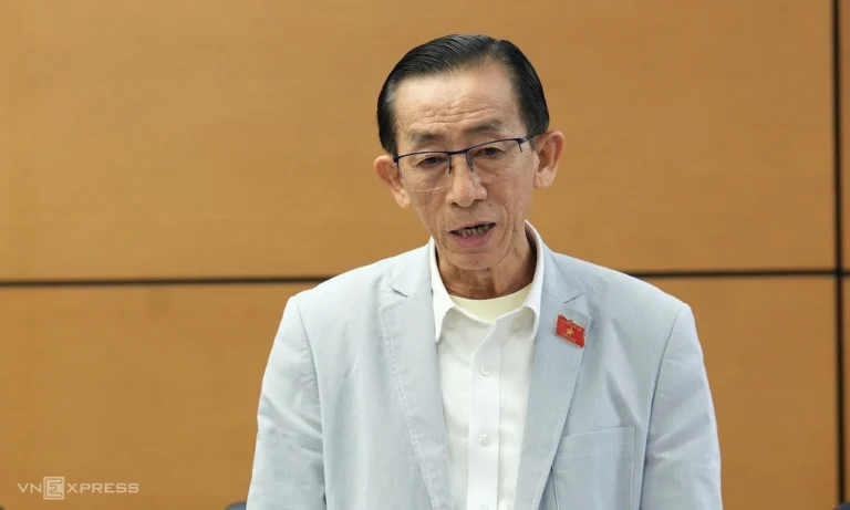 'Nên giảm thuế cho doanh nghiệp có doanh thu trên 10 tỷ đồng'