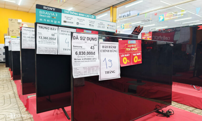 Có nên mua TV trưng bày, đã qua sử dụng tại siêu thị điện máy?